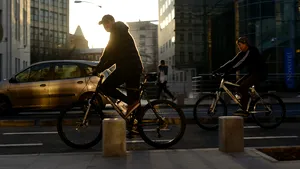 Primăria Capitalei a început lucrările la pista de biciclete de pe Calea Victoriei 