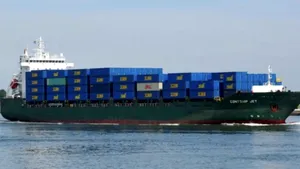 Navă lovită de drone, în Marea Neagră. Transportul se îndrepta către Constanța. Ministrul Apărării bulgar confirmă atacul
