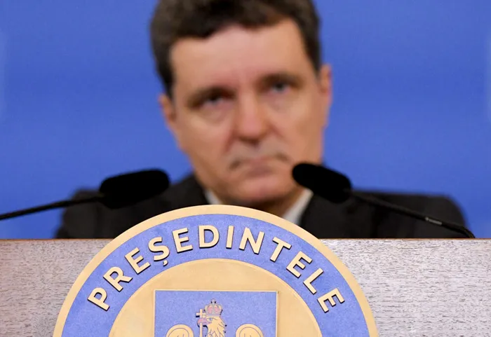Nicușor Dan contestă la CCR o nouă lege privind regimul cultelor, inițiată de Silviu Vexler