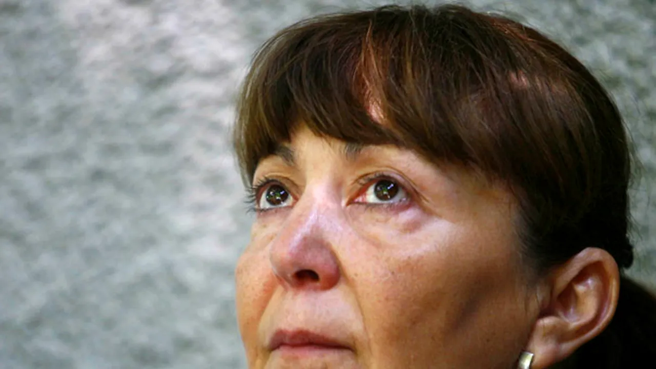 Macovei propune eliminarea articolului din Constituţie care prezumă dobândirea licită a averii