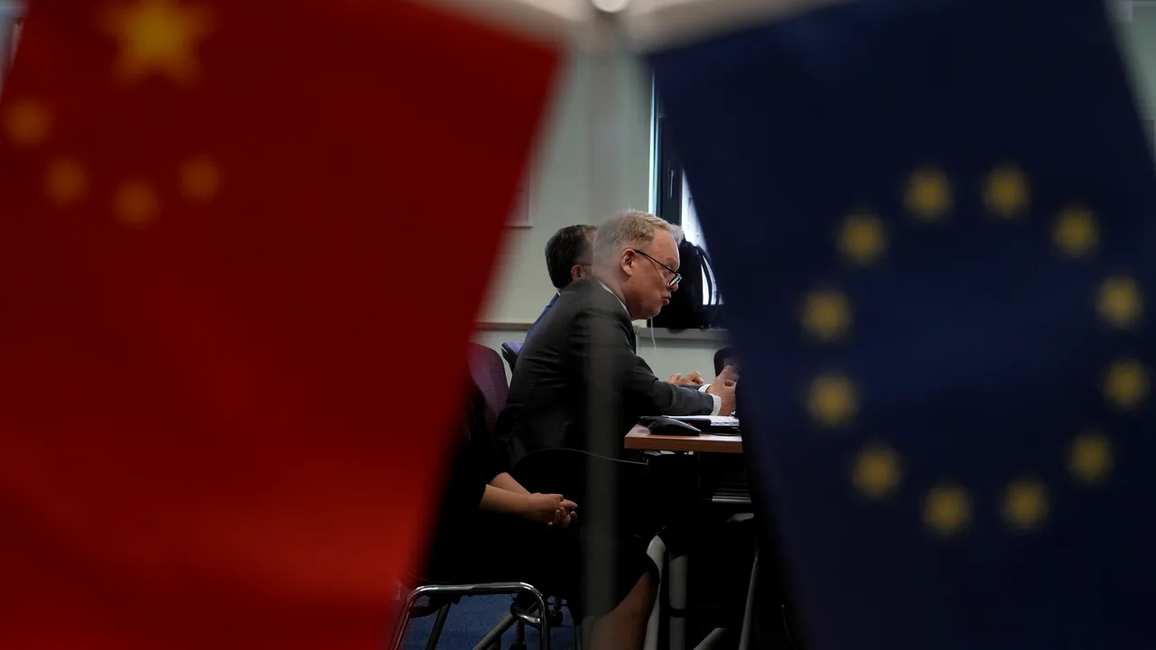 Ambasadorul UE la Beijing regretă lipsa unor 