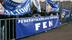 FEN cere parlamentarilor să voteze împotriva măsurilor privind reducerile salariale în învăţământ