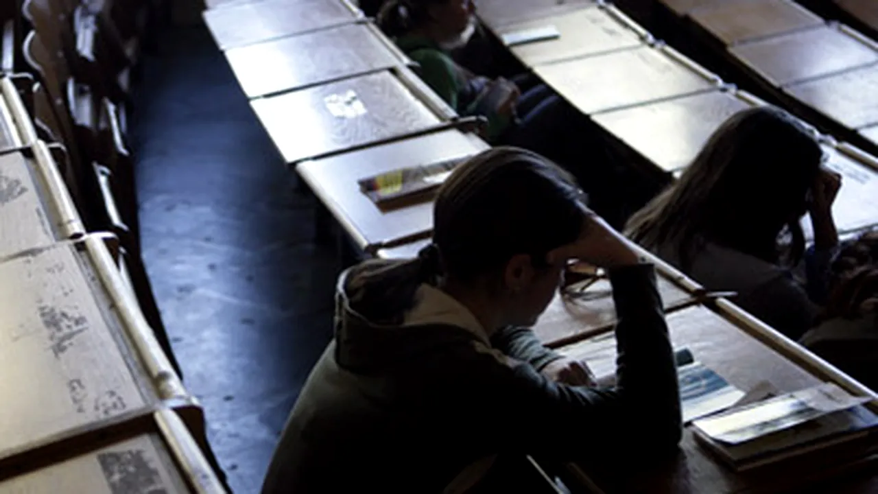 Finanţarea universităţilor s-ar putea face pe cicluri de învăţământ