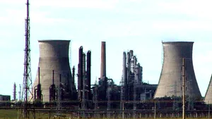 Petrom: Incendiul de la Arpechim a produs pagube materiale reduse