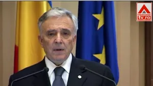 Isărescu: Volatilitatea rezonabilă a cursului e benefică