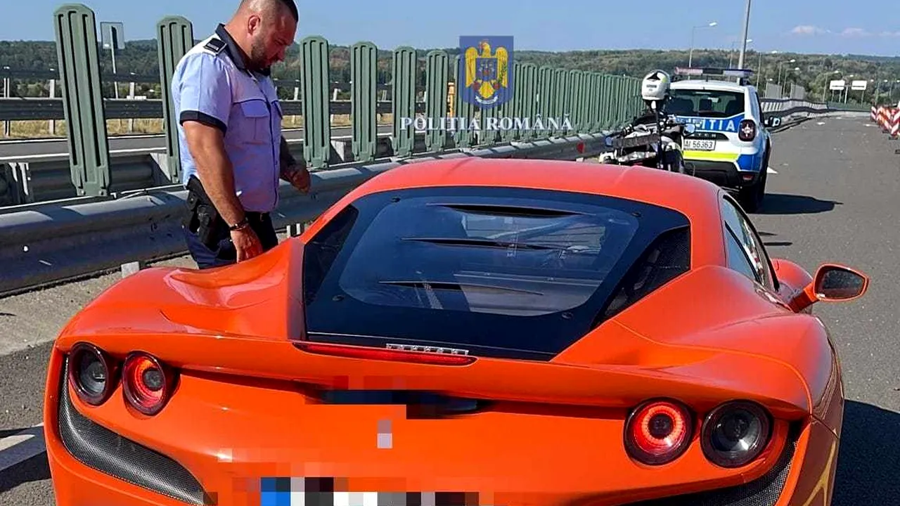 Bolid de lux, surprins pe Autostrada A1 Deva - Nădlac cu 230 km/oră