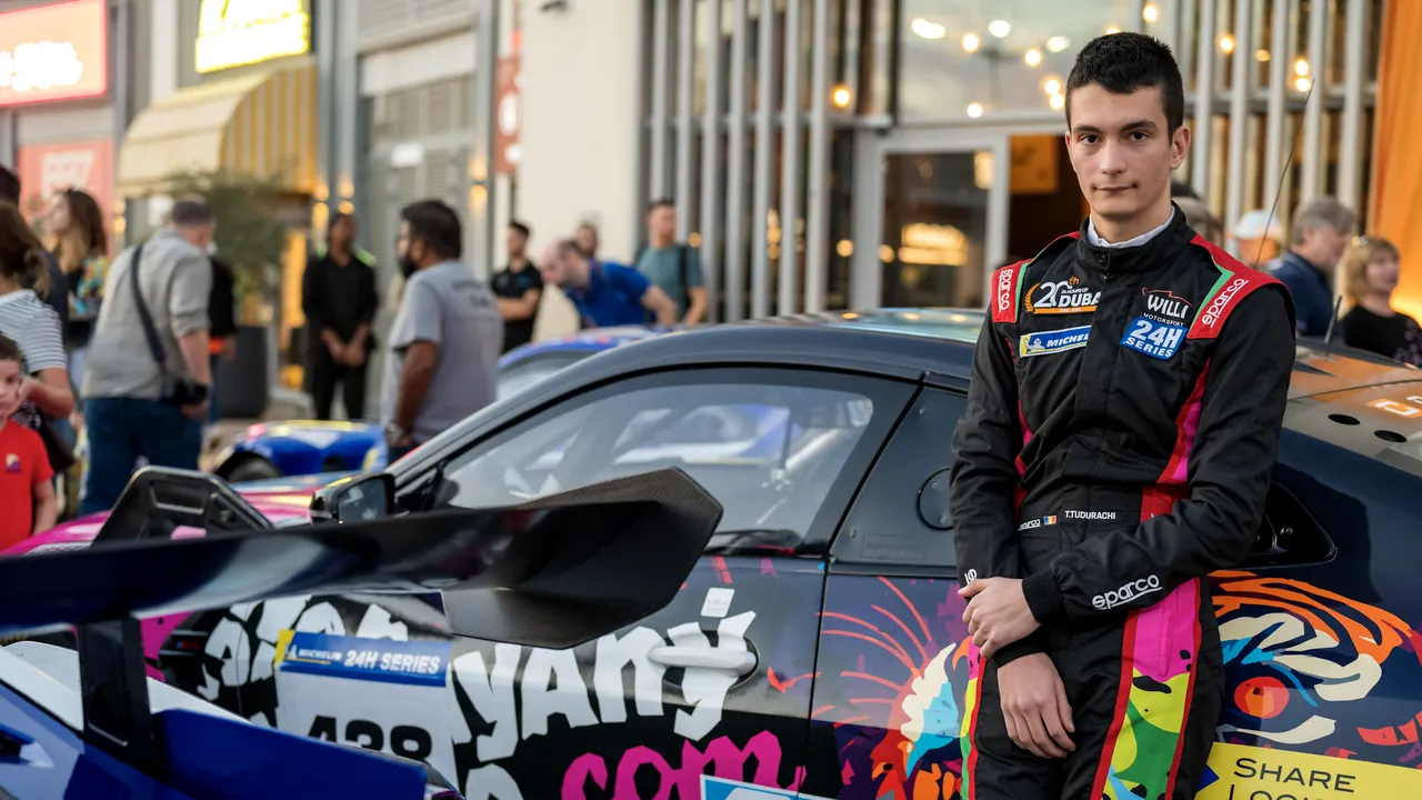 Pilotul român Tudor Tudurachi câştigǎ, la prima participare, cursa de 24h de la Dubai