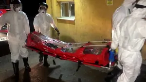 Două cazuri de coronavirus, depistate duminică în România | Bilanţul la nivel naţional a crescut la 15 | Primele imagini cu pacienta din Mureş. VIDEO