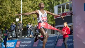 Un atlet a decedat în timp ce alerga la Semimaratonul Cardiff