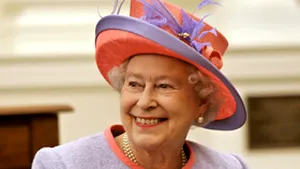Regina Elizabeth a II-a, votată drept cel mai modern erou