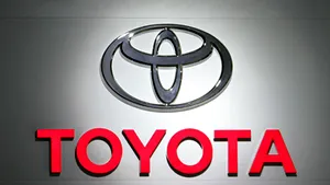 Fitch a retrogradat ratingul Toyota la 