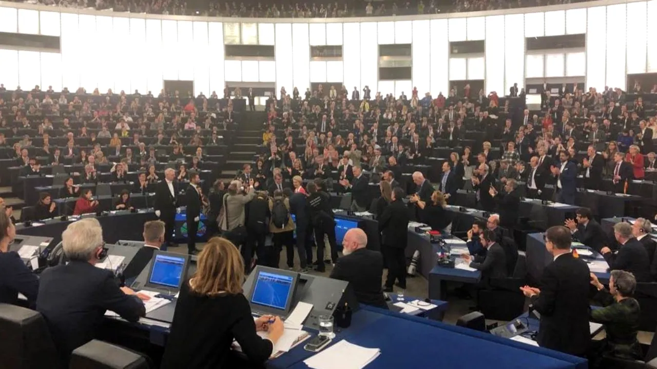 Proiectul de rezoluţie a Parlamentului European, care ar urma să fie votat joi, cere instituţiilor UE comemorarea crimelor comunismului