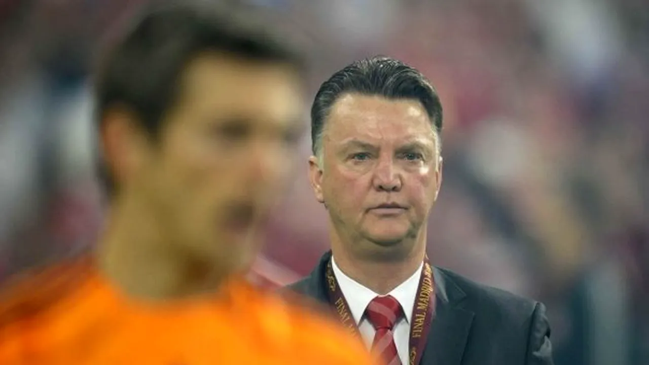 Van Gaal: Nu m-a surprins cum s-a desfăşurat meciul, ci faptul că am pierdut