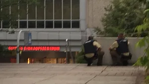 MAE le recomandă românilor aflaţi în Munchen să nu părăsească locaţiile în care se află 