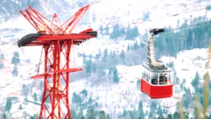 Telecabina din Sinaia, oprită din cauza vântului