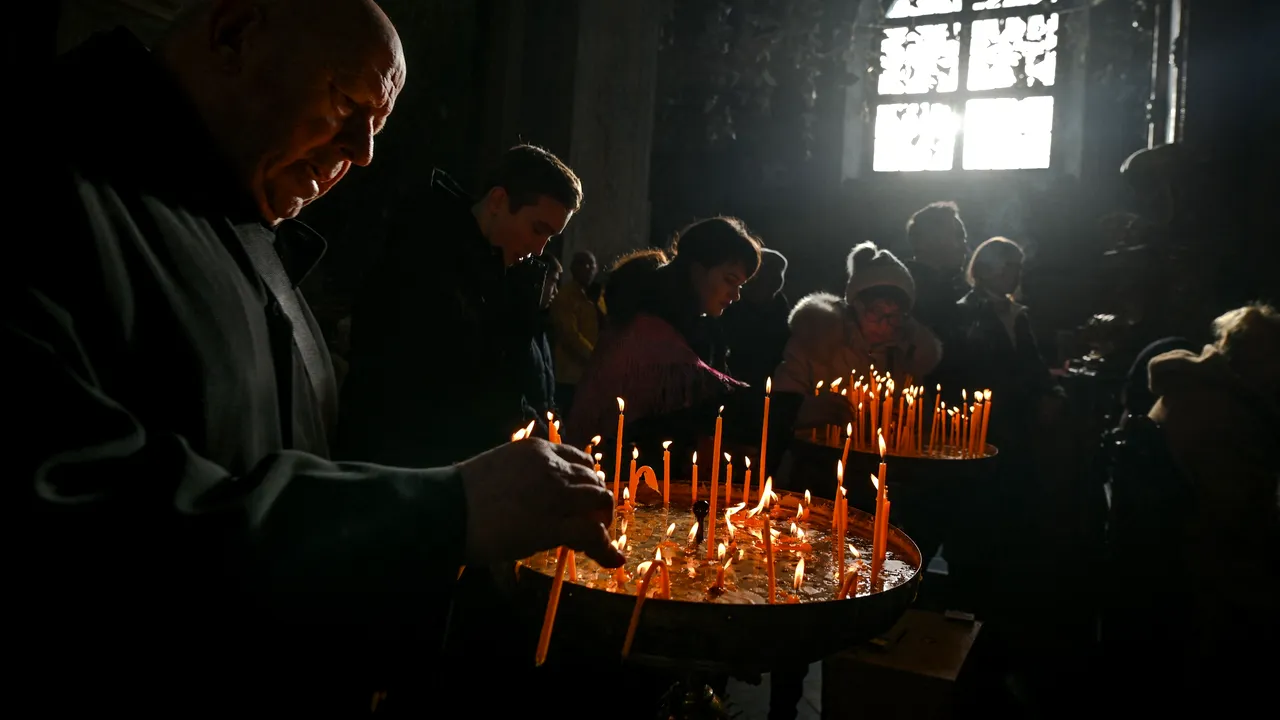 Războiul din Ucraina, ziua 320. Gruparea Wagner atacă în Soledar, regiunea Doneţk / Rachete ruseşti au aterizat în piaţa Shevchenkove, de lângă Harkov / Doi oameni au fost ucişi şi alţi câţiva civili au fost răniţi 
