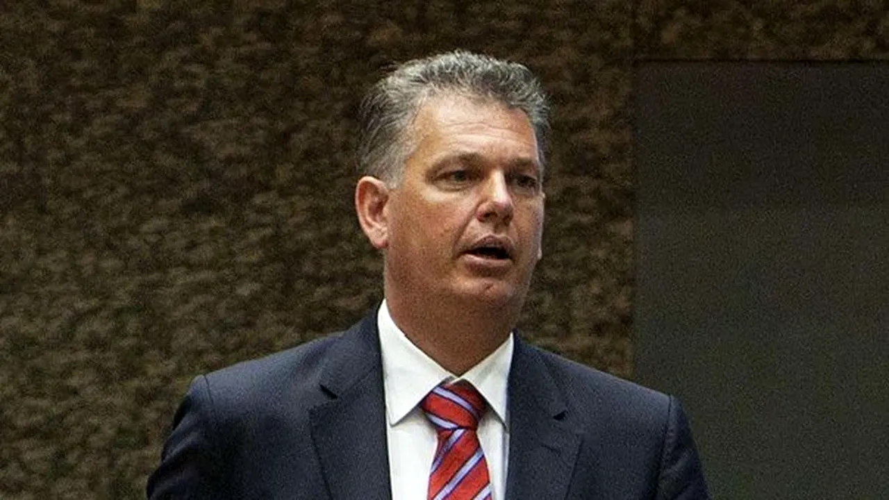 Un parlamentar olandez demisionează din PVV din cauza site-ului antiimigraţie