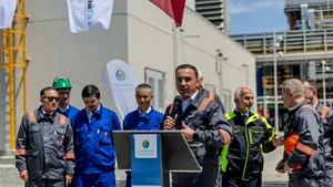 Bogdan Ivan a anunțat pornirea producţiei la centrala de cogenerare a rafinăriei Petromidia