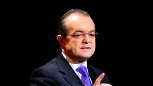Premierul Boc îl vizitează, la Spitalul Floreasca, pe jandarmul rănit sâmbătă