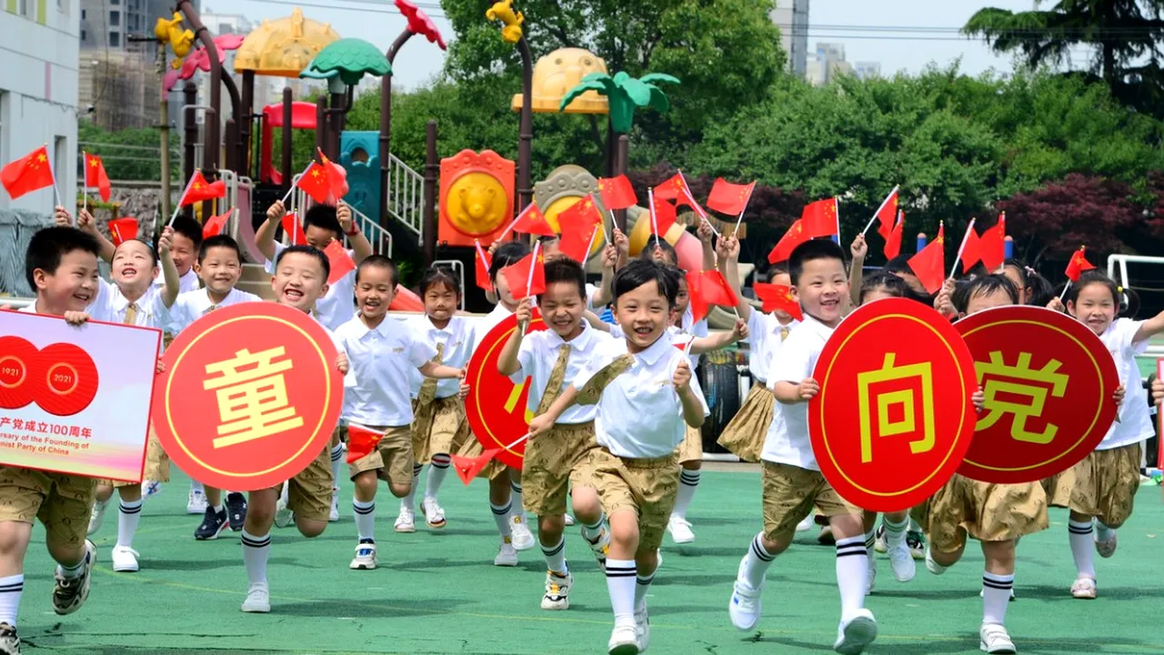 Oficial! Cuplurile din China pot avea legal un al treilea copil. Ţara încercă să oprească o criză demografică ce ar putea ameninţa dezvoltarea sa economică