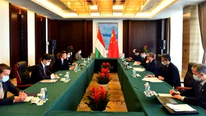 Ministrul chinez de Externe cere, din Italia, evitarea izbucnirii unui nou Război Rece