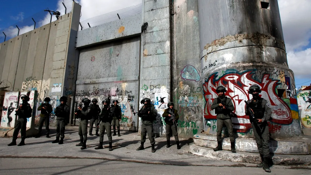 Confruntări militare la frontiera dintre Fâşia Gaza şi Israel. FOTO