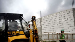 Primăria Capitalei a desfiinţat peste 250 de construcţii ilegale