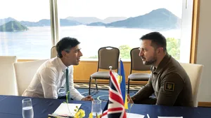 Zelenski îi cere premierului britanic Rishi Sunak arme cu rază mai lungă de acţiune