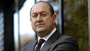 Fostul director al serviciului francez de informaţii interne, inculpat pentru trafic de influenţă