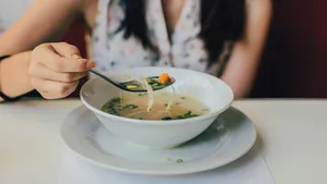 Ciorba rădăuţeană: de ce o iubim şi cum o preparăm (P)