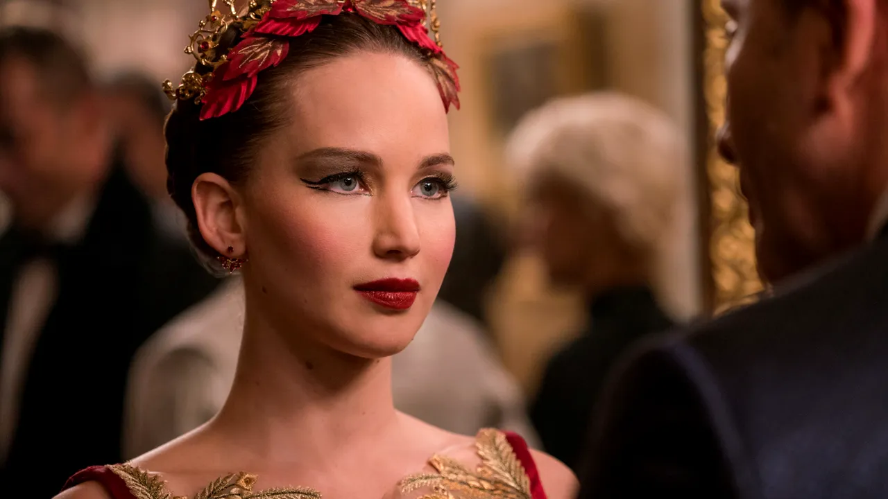 Actriţa Jennifer Lawrence s-a logodit. Cum arată bărbatul care a cucerit-o pe „Vrabia Roşie”  | FOTO 