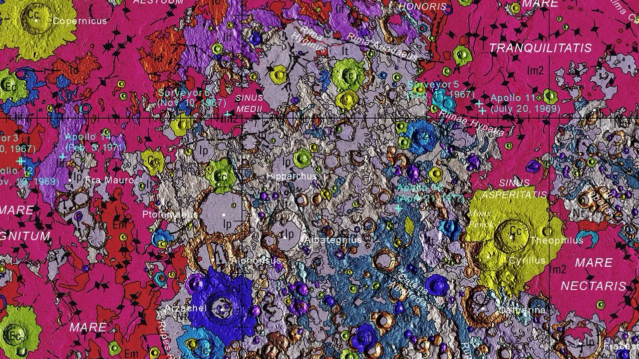 NASA a publicat prima hartă geologică a Lunii în varianta colorată
