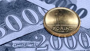 Forintul - cea mai mare depreciere dintre monedele lumii, după comentariile oficialului Fidesz