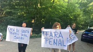 Protestatarii au întâmpinat invitaţii la nunta fiului lui Dragnea cu mesaje anti-PSD. S-a aflat şi locul unde va avea loc cununia religioasă