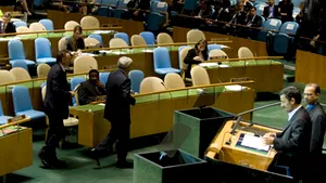 Cel puţin 12 delegaţii au părăsit sala, în timpul discursului lui Ahmadinejad la ONU - VIDEO