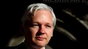 Assange: Americanii îi sunt îndatoraţi moral lui Edward Snowden