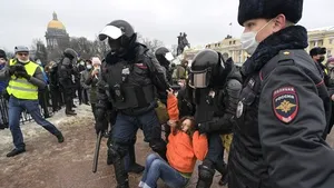 Rusia pe un butoi de pulbere. Proteste în zeci de oraşe. VIDEO Incidente pe stăzile din Moscova. Număr record de persoane arestate LIVE UPDATE 