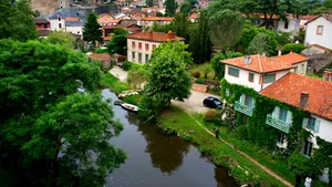 Moştenire de 2 milioane de euro: Un bărbat a răsplătit după moarte satul care l-a adăpostit în cel de-al Doilea Război Mondial