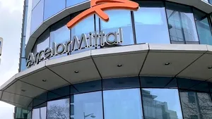 De la autostrăzi la oţel: Dorinel Umbrărescu se pregătește să preia ArcelorMittal Hunedoara