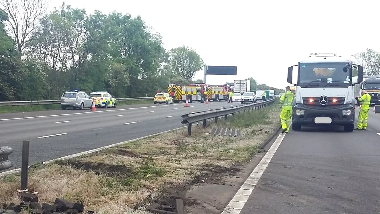 ACCIDENT GRAV pe o autostradă din Marea Britanie: Cinci persoane au murit/ Primar din Vrancea: Două victime sunt din România - FOTO, VIDEO