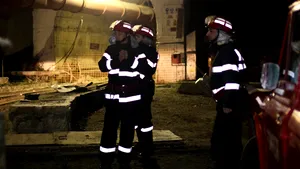 Un al treilea muncitor rănit în explozia de la Nehoiaşu, adus la Spitalul Floreasca