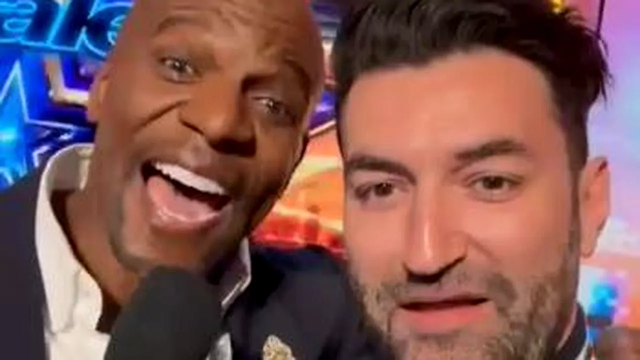 Smiley a ajuns la America’s Got Talent, invitat de celebrul Simon Cowell
