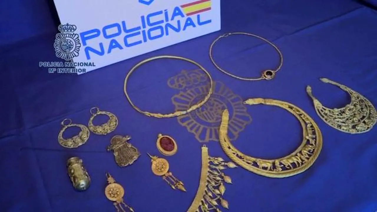 Bijuterii antice de aur de peste 60 de milioane de euro, furate din Ucraina, au fost confiscate în Spania 