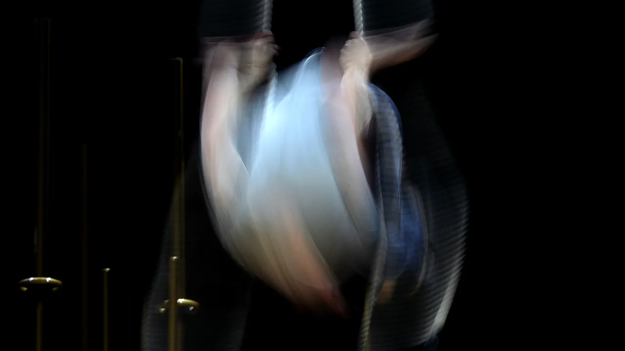 Tragedie pe scena Cirque du Soleil: un acrobat a murit în urma unui accident petrecut în timpul unei reprezentaţii a spectacolului 