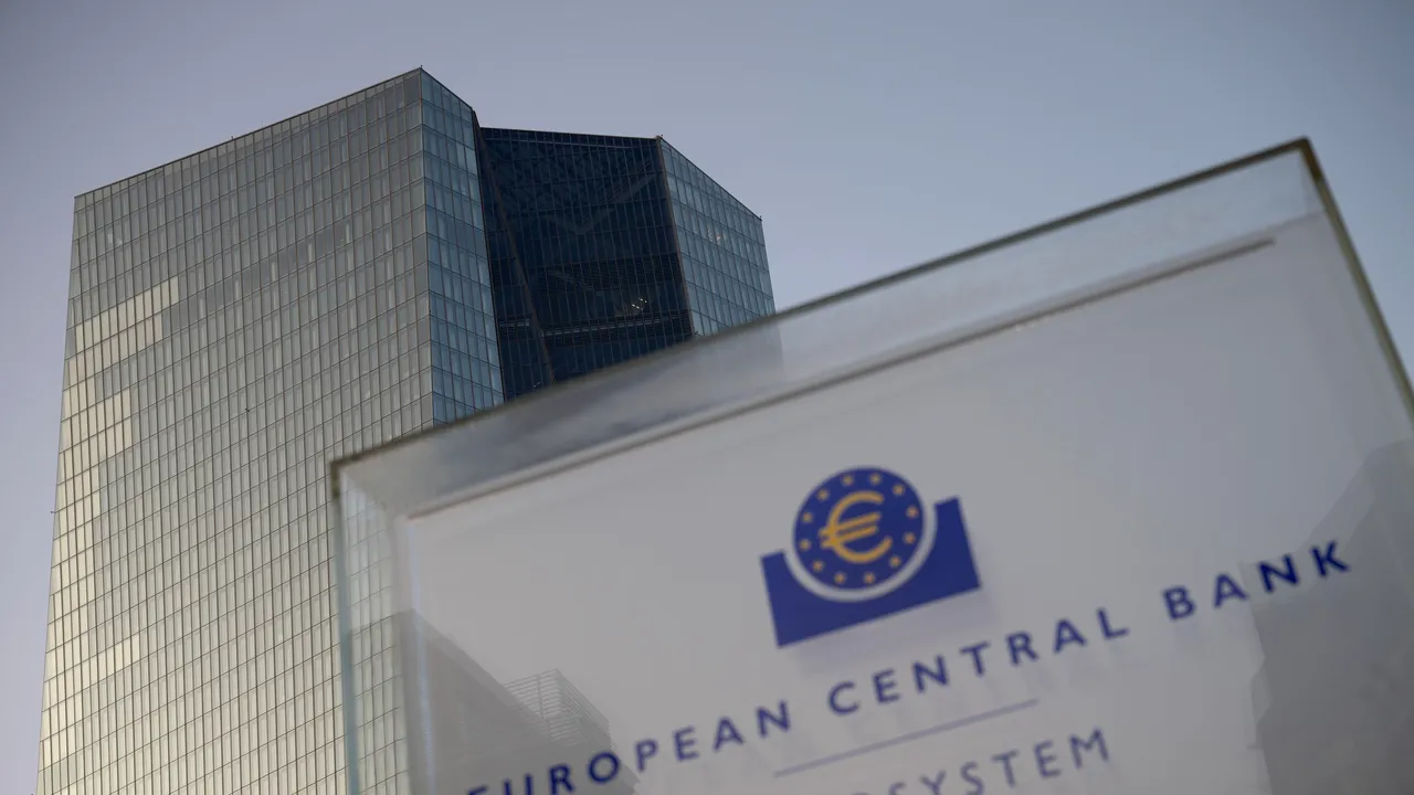 BCE pregăteşte noi majorări ale dobânzii de referinţă, în eforturile de contracarare a inflaţiei 