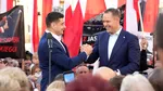 George Simion, singurul lider român prezent la învestirea noului președinte al Poloniei. Simion: Polonia poate fi un model