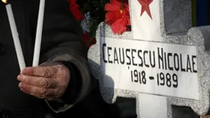 Nou termen în procesul privind deshumarea soţilor Ceauşescu