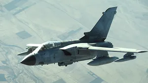 Două rachete au căzut dintr-un avion britanic în cursul aterizării la o bază aeriană din Cipru