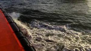 12 persoane au fost evacuate de pe nava pe care a avut loc explozia  / Acţiune a Agenţiei Române de Salvare a Vieţii Omeneşti pe Mare