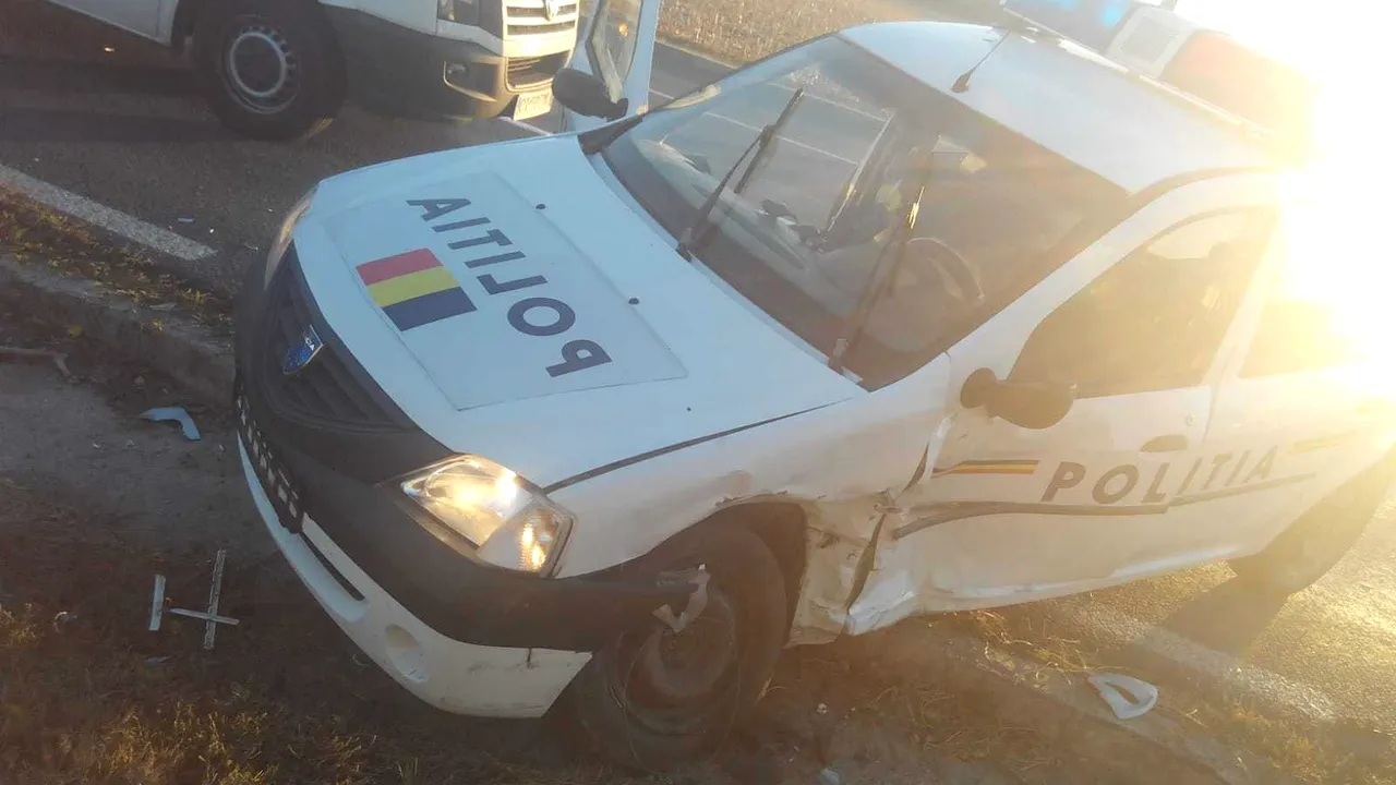 Un poliţist şi un jandarm din Constanţa au fost răniţi într-un accident rutier | FOTO